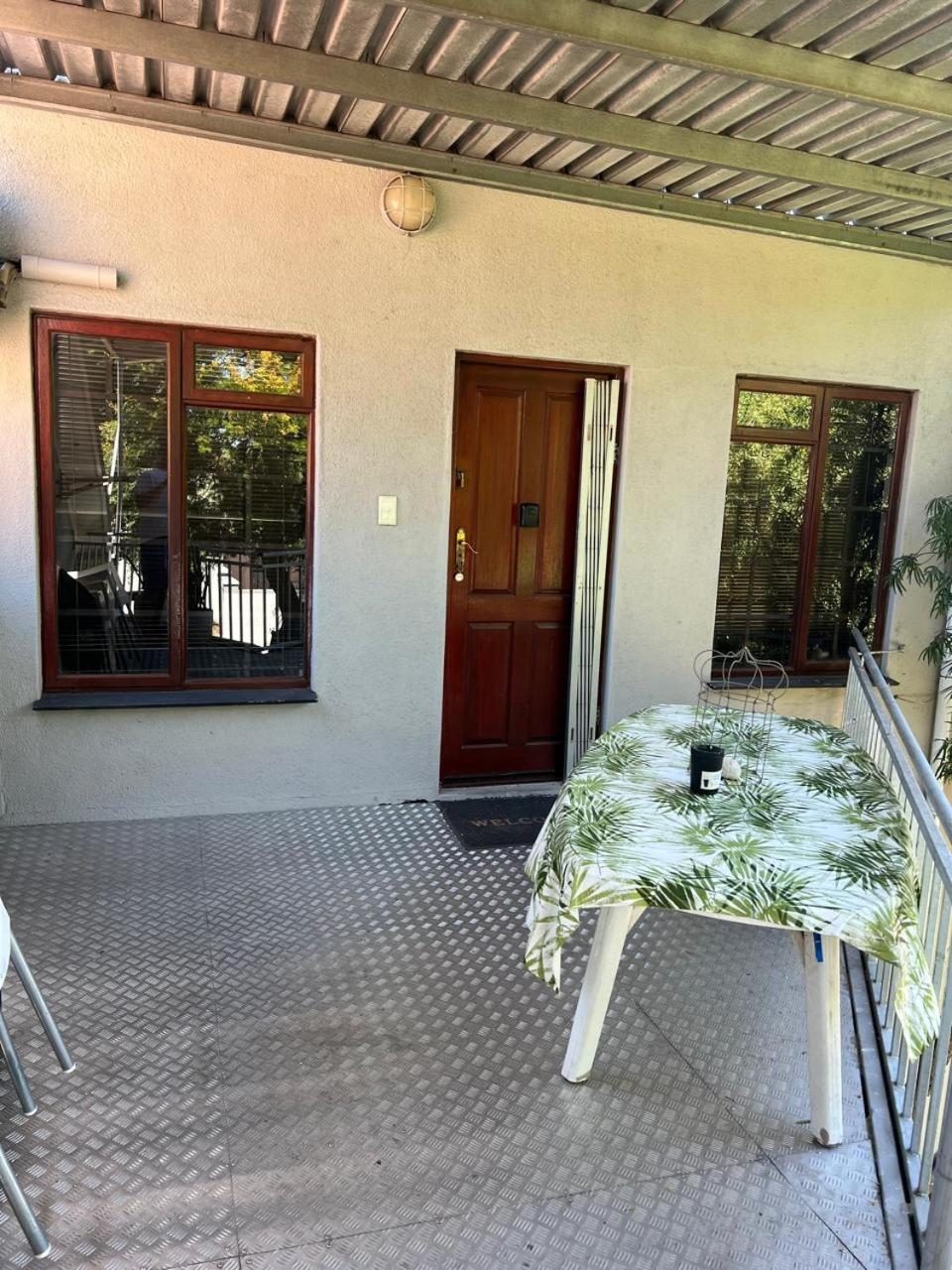 3 On Nebraska Accommodation Bellville Dış mekan fotoğraf